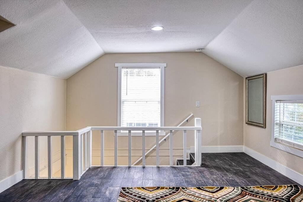 4Br Victorian Walk To Uc Davis & Shriner Med Cen Villa Sacramento Exterior photo
